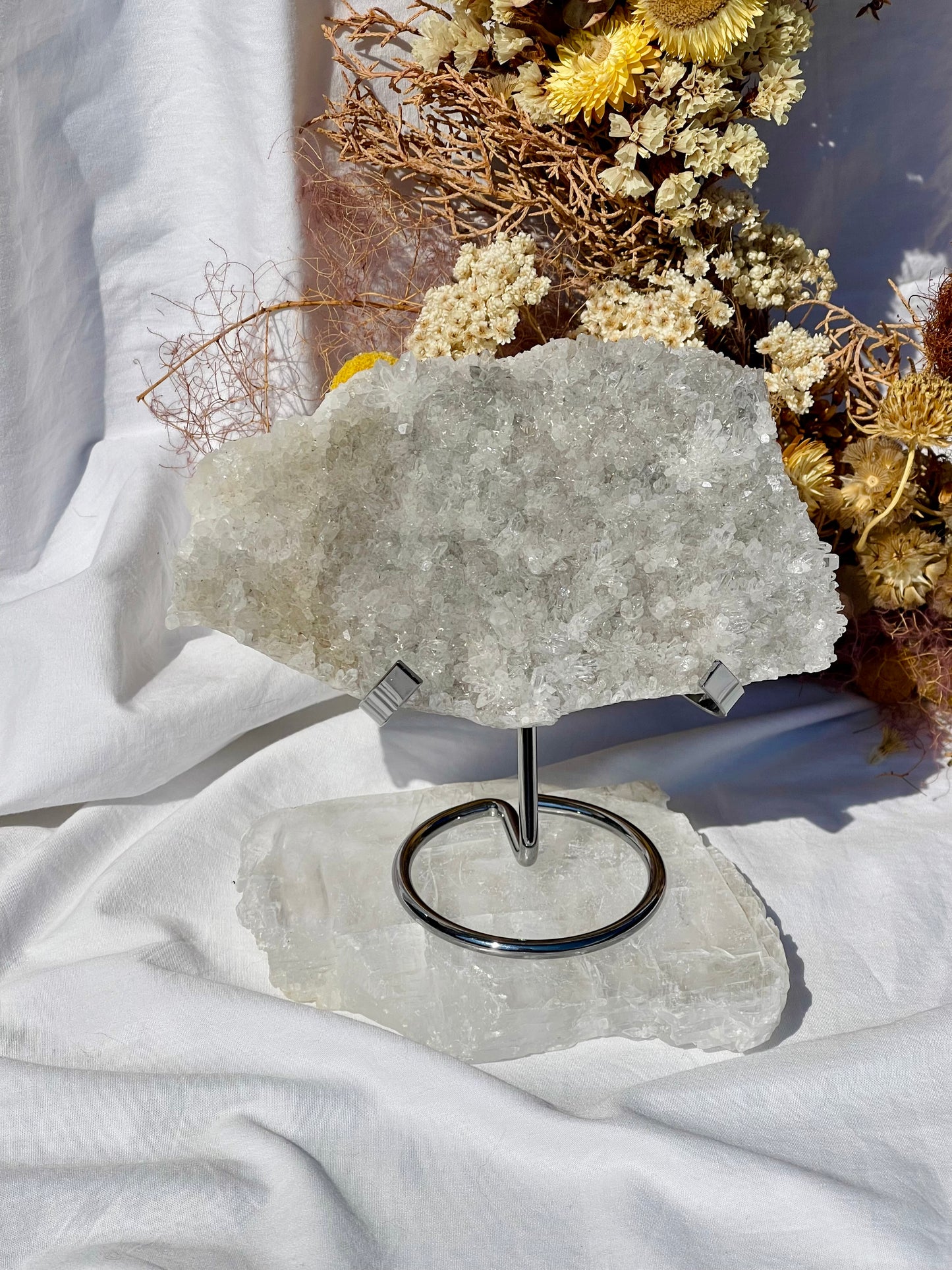 Heart Stand | Large | Silver