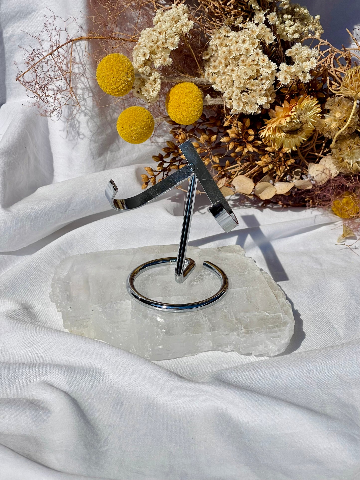 Heart Stand | Medium | Silver