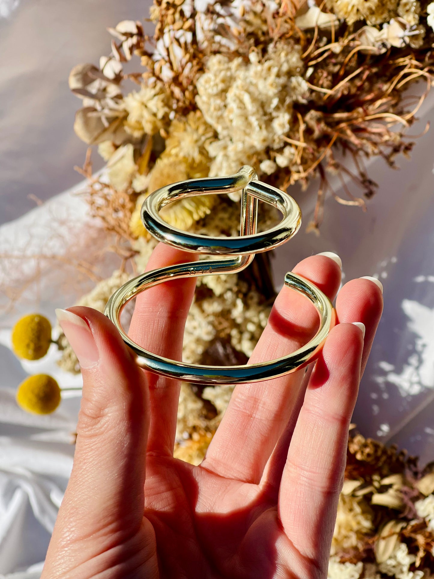Chunky Sphere Stand | Gold | Small