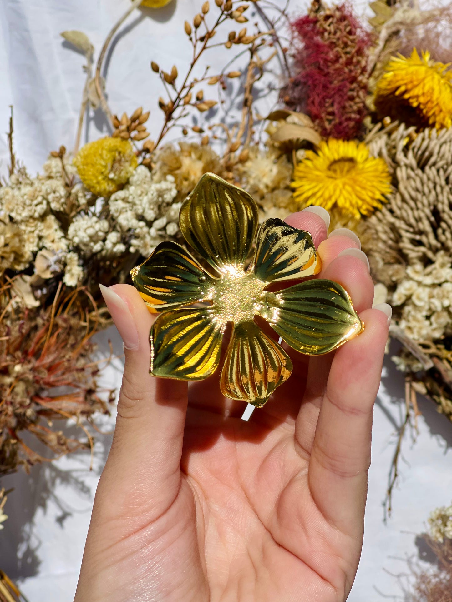 Flower Sphere Stand | Gold