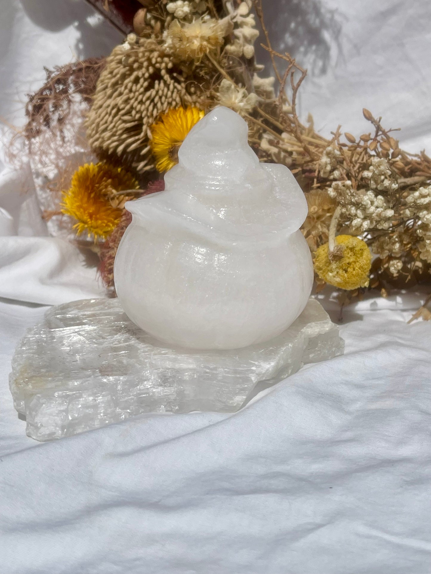 Calcite Pumpkin Tealight