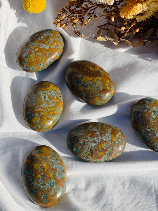 Fruit Jasper Palmstone