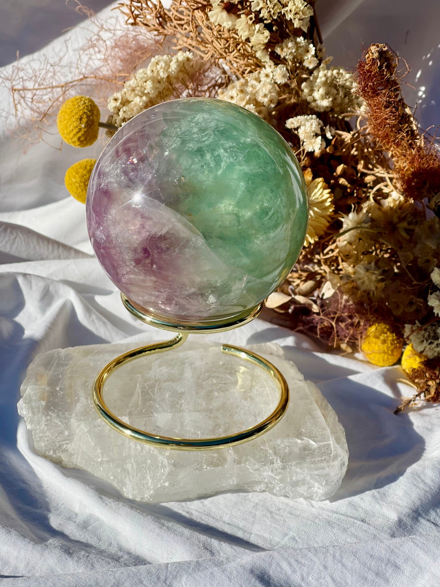 Chunky Sphere Stand | Gold | Extra Large
