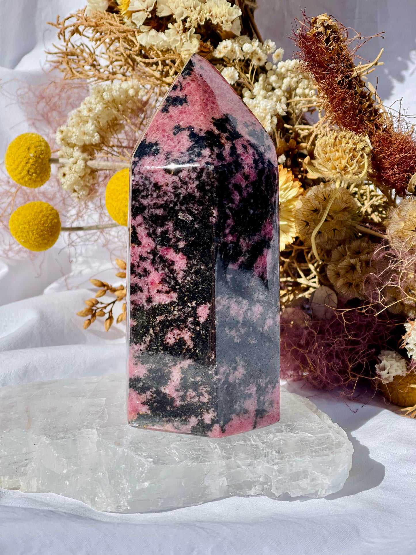 Rhodonite Point