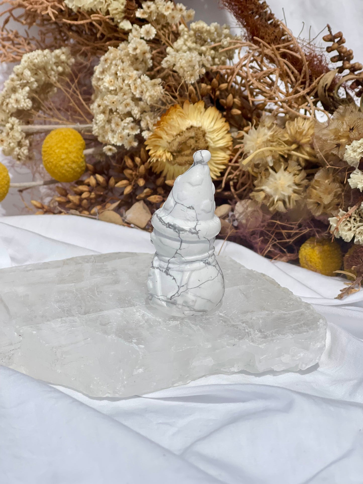 Howlite Snowman