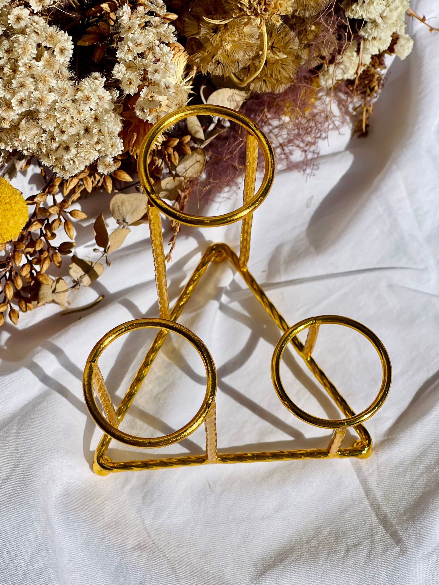 3 Sphere Stand | Twisted Gold