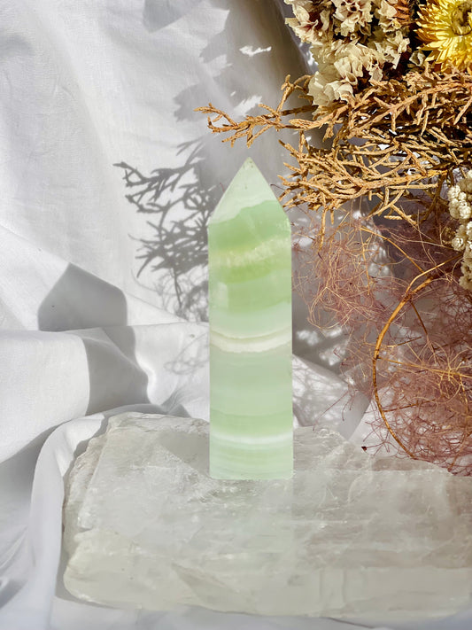 Pistachio Calcite Point A