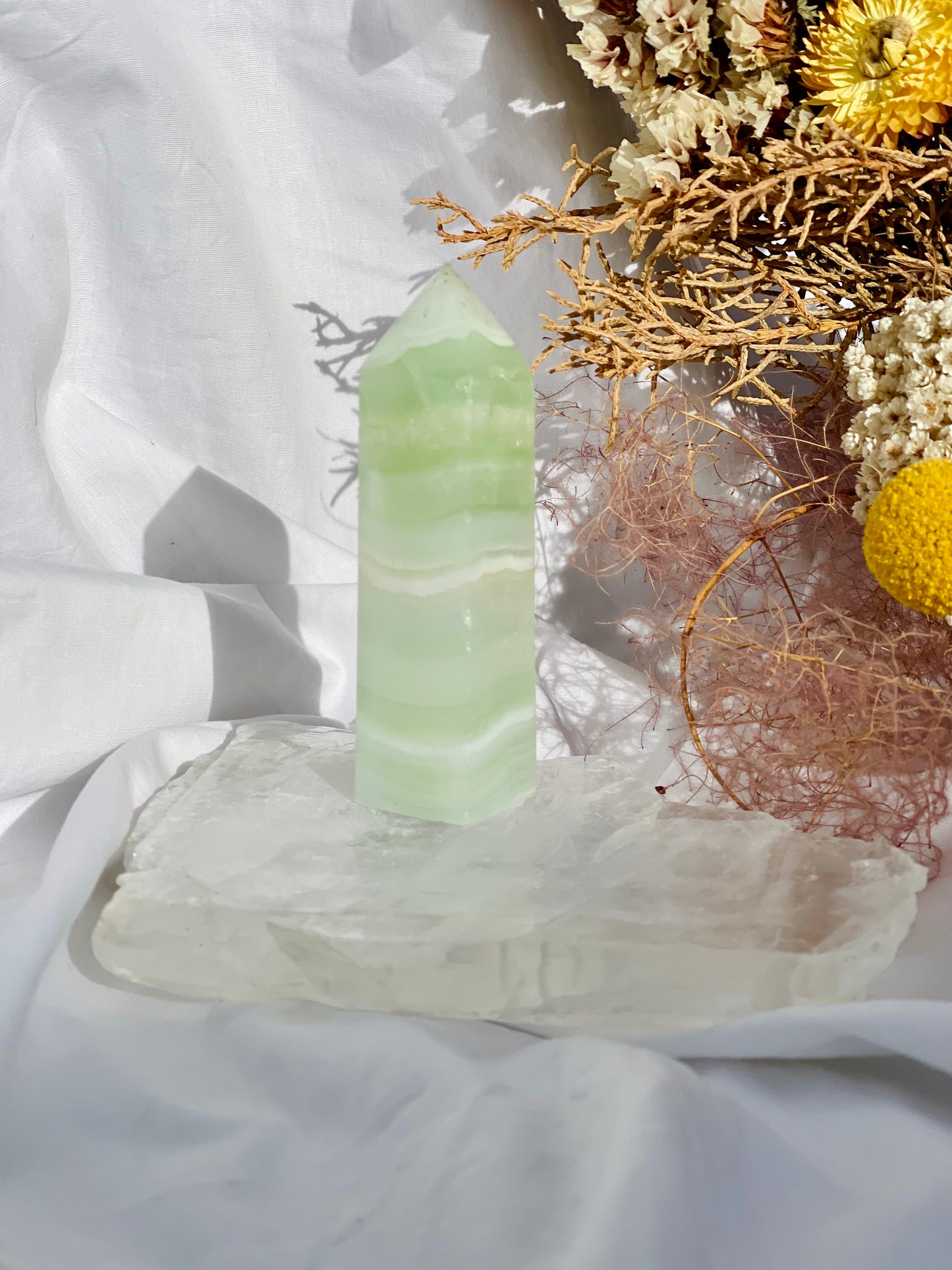 Pistachio Calcite Point A