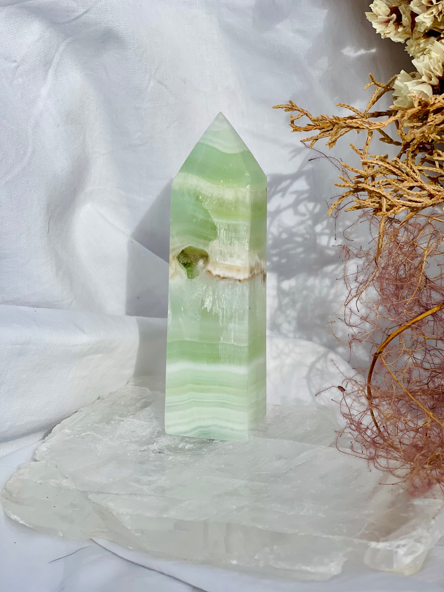 Pistachio Calcite Point C