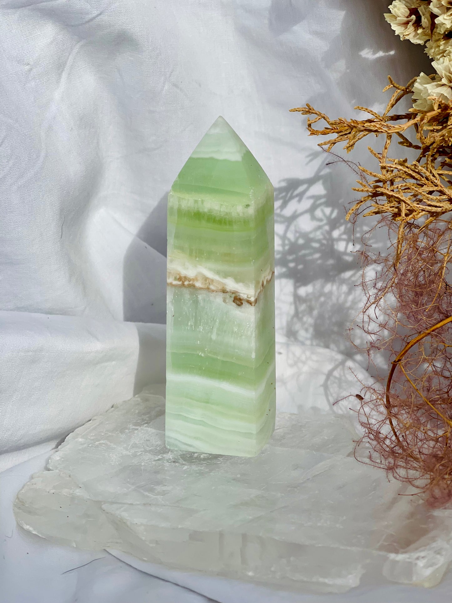 Pistachio Calcite Point C