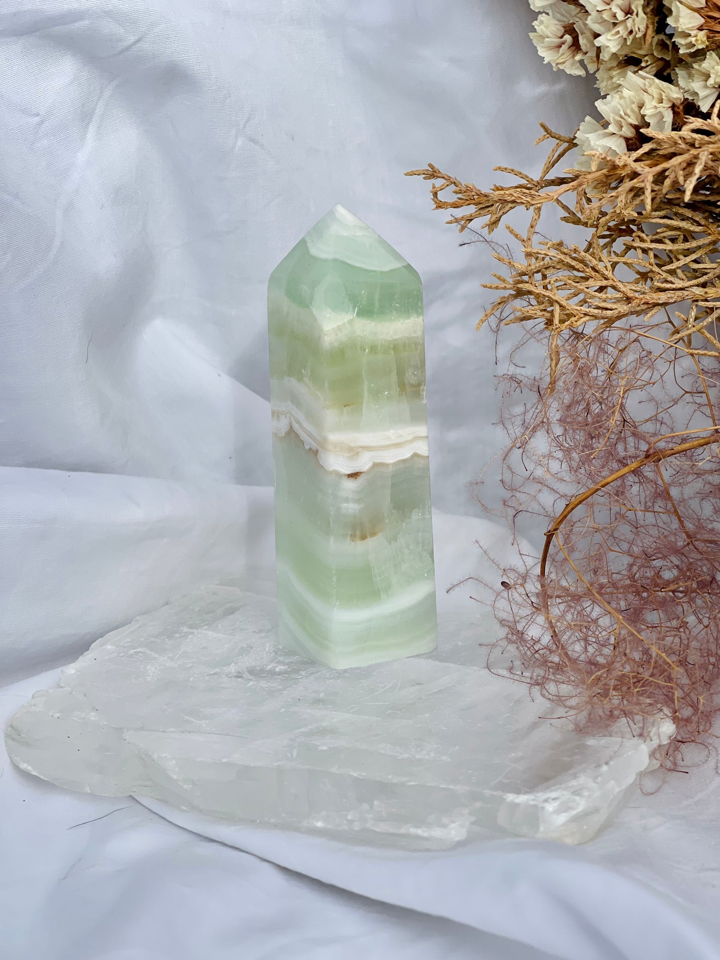 Pistachio Calcite Point D