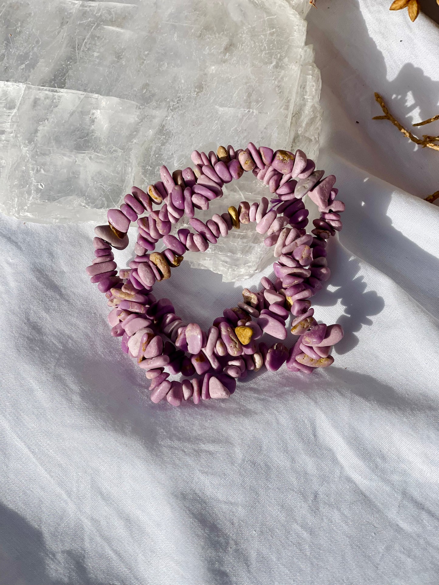 Phosphosiderite Chip Bracelet