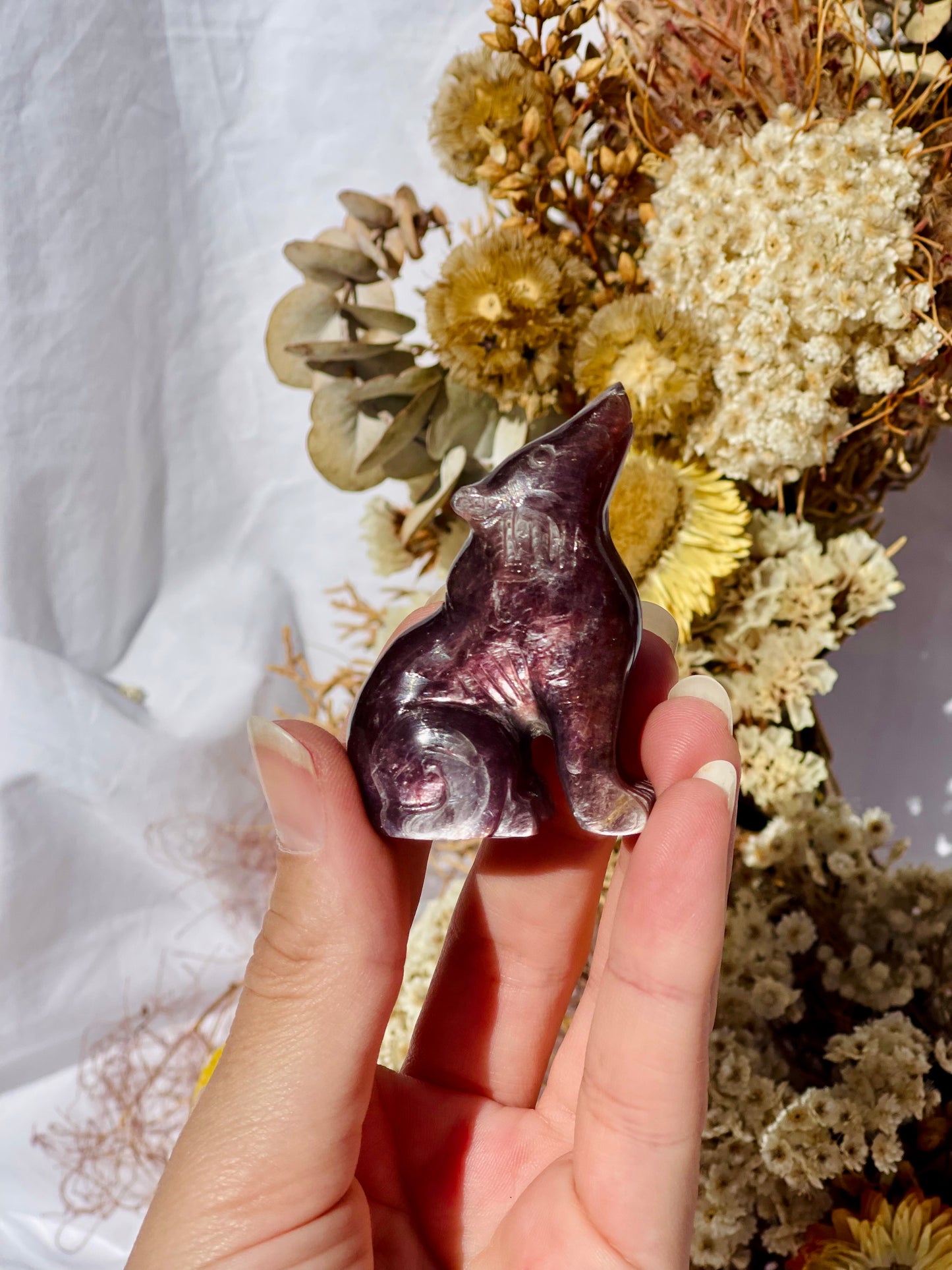 Gem Lepidolite Wolf