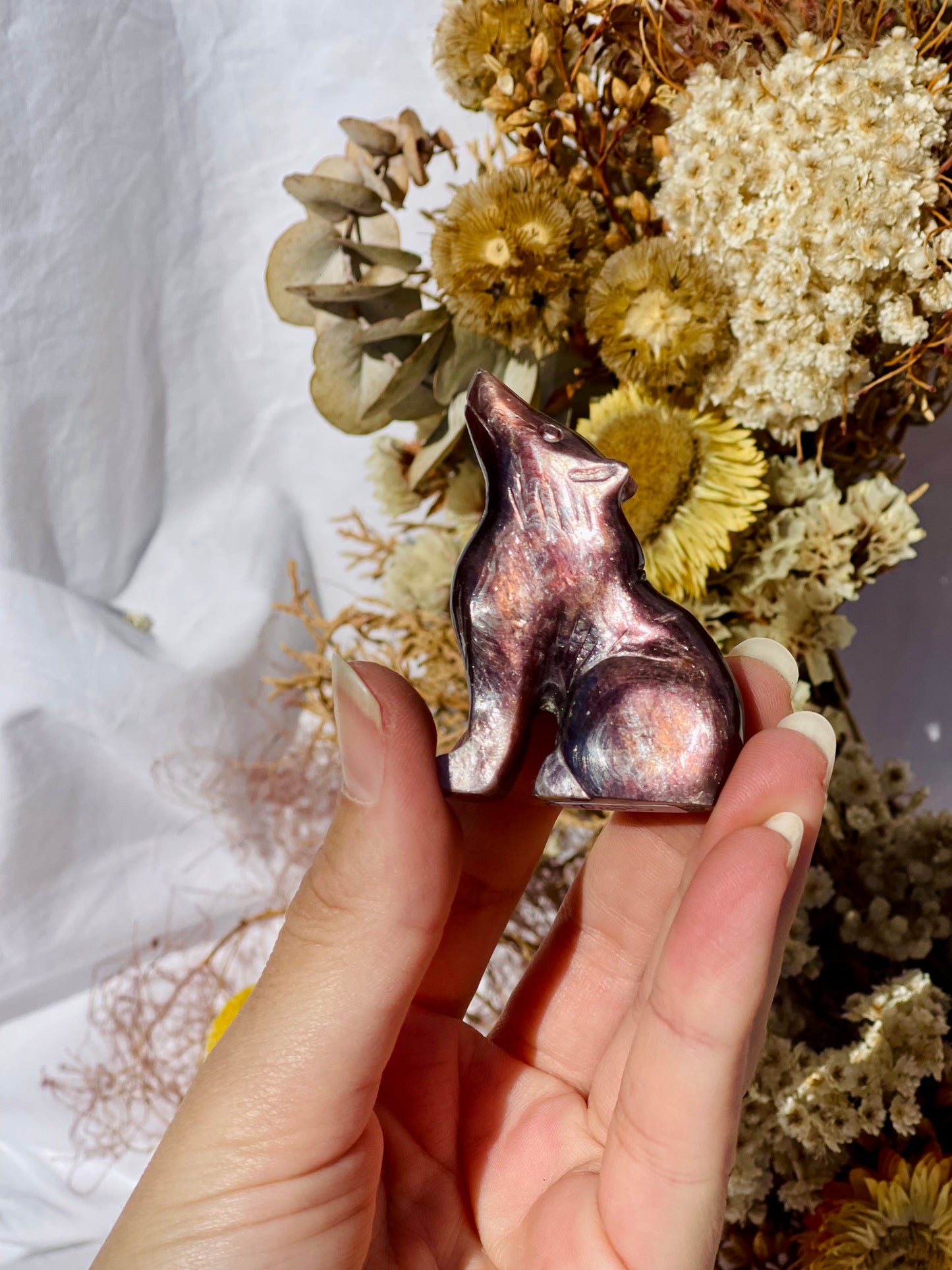 Gem Lepidolite Wolf
