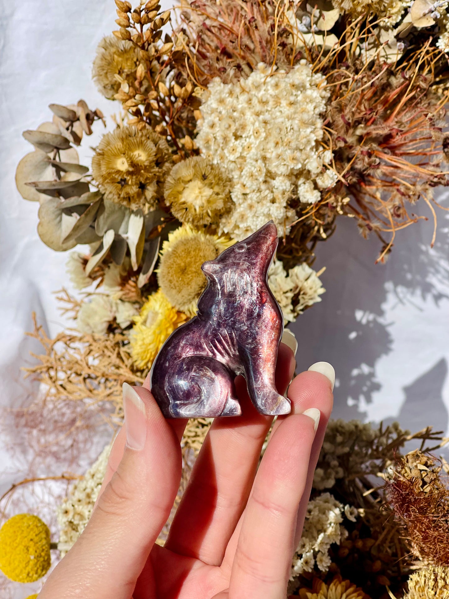 Gem Lepidolite Wolf