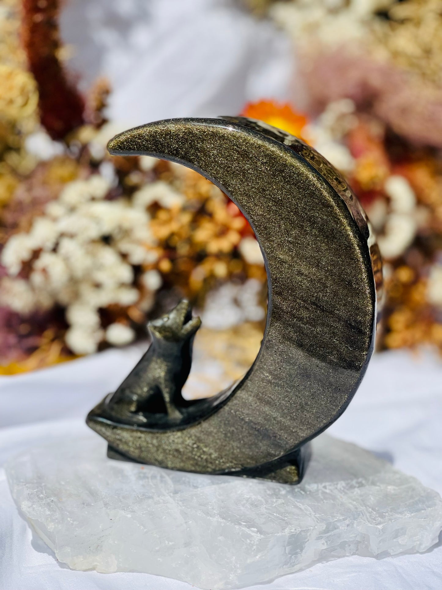 Golden Sheen Obsidian Moon/Wolf