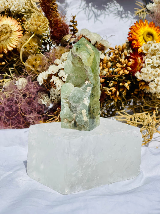 Prehnite Point