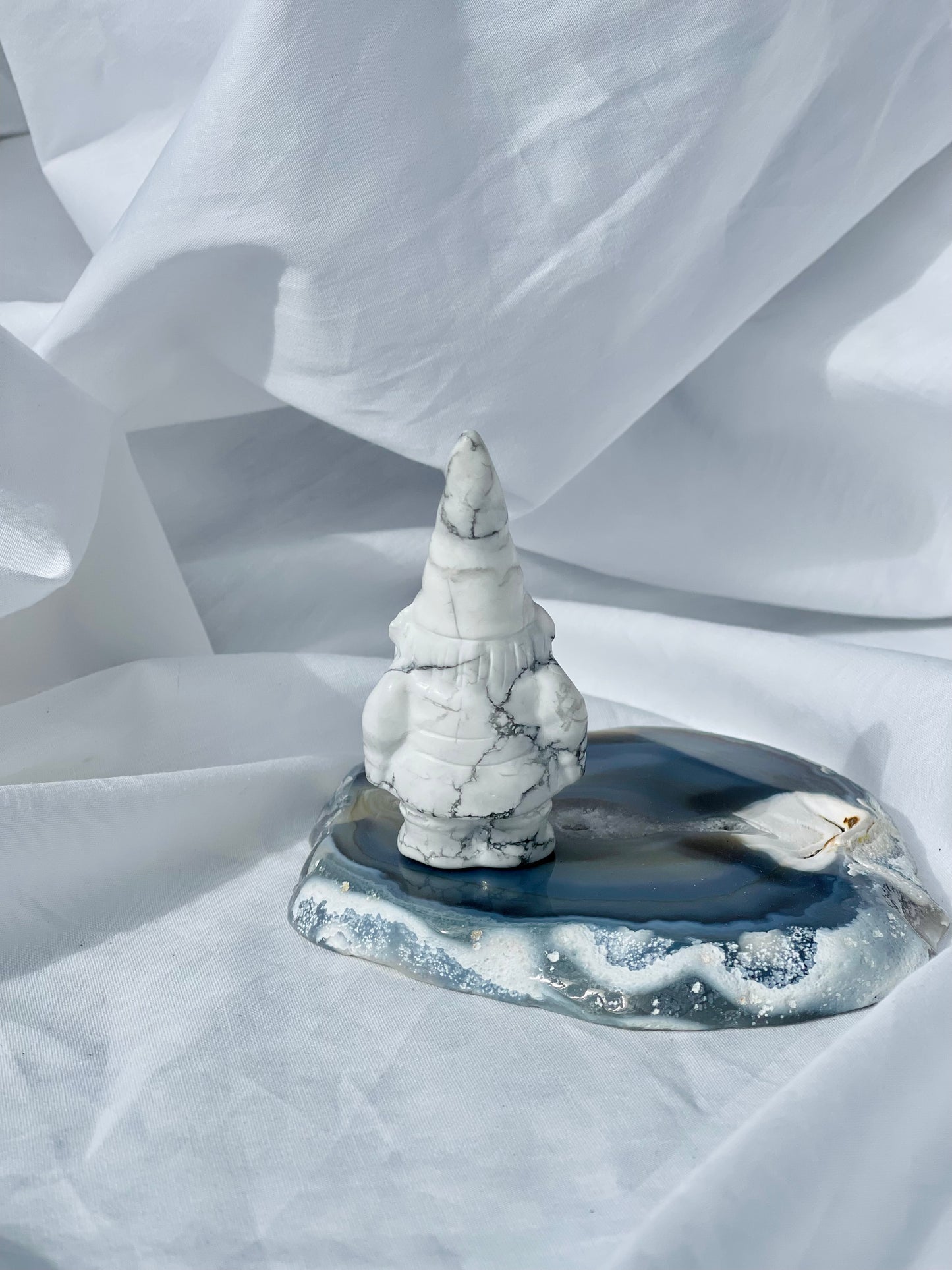 Howlite Gnome