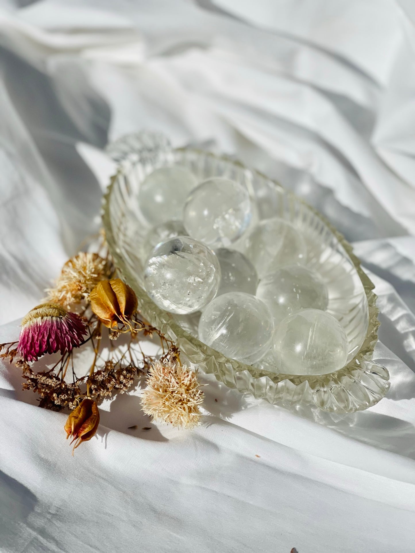 Optical White Calcite Spheres