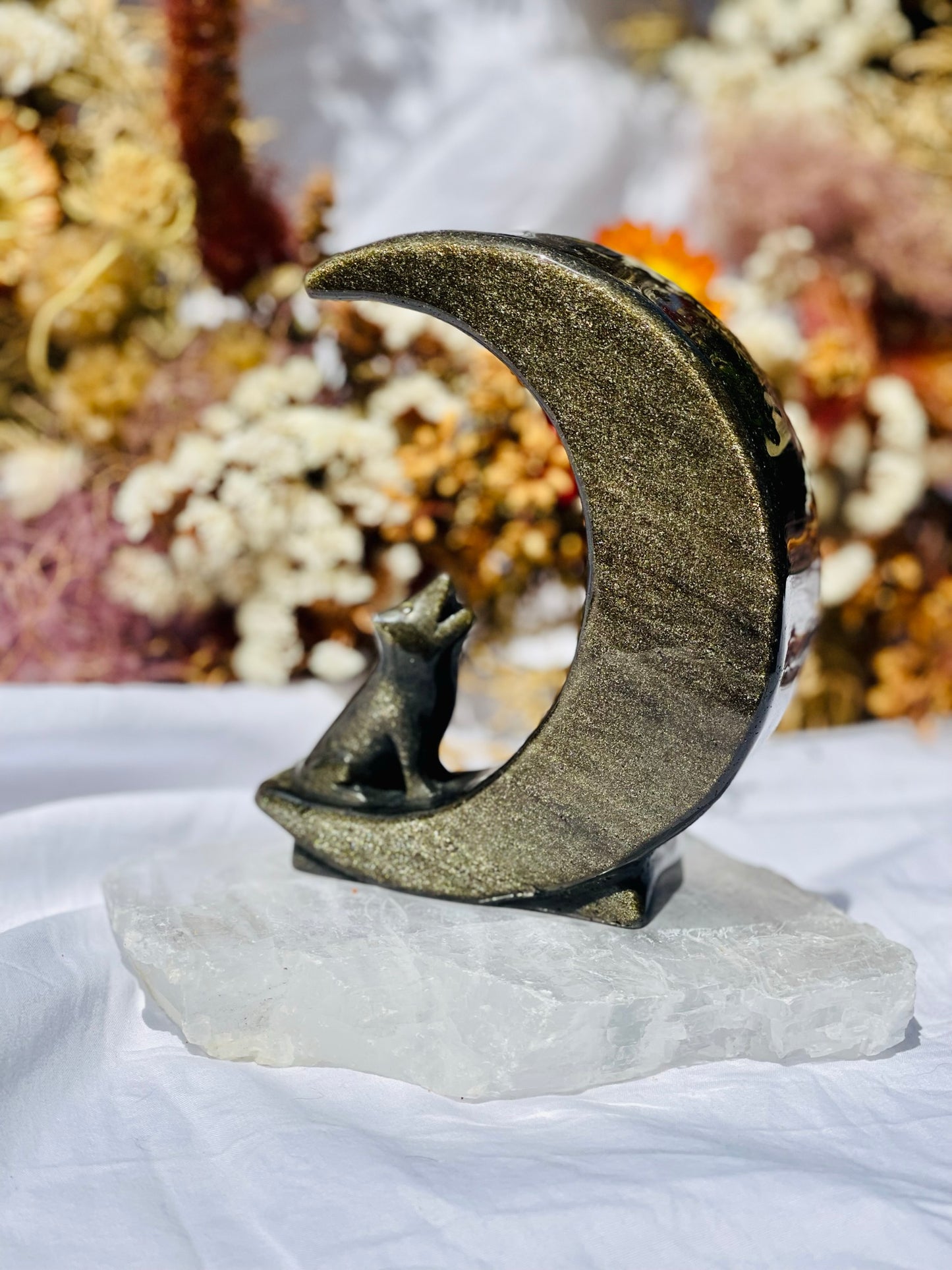 Golden Sheen Obsidian Moon/Wolf