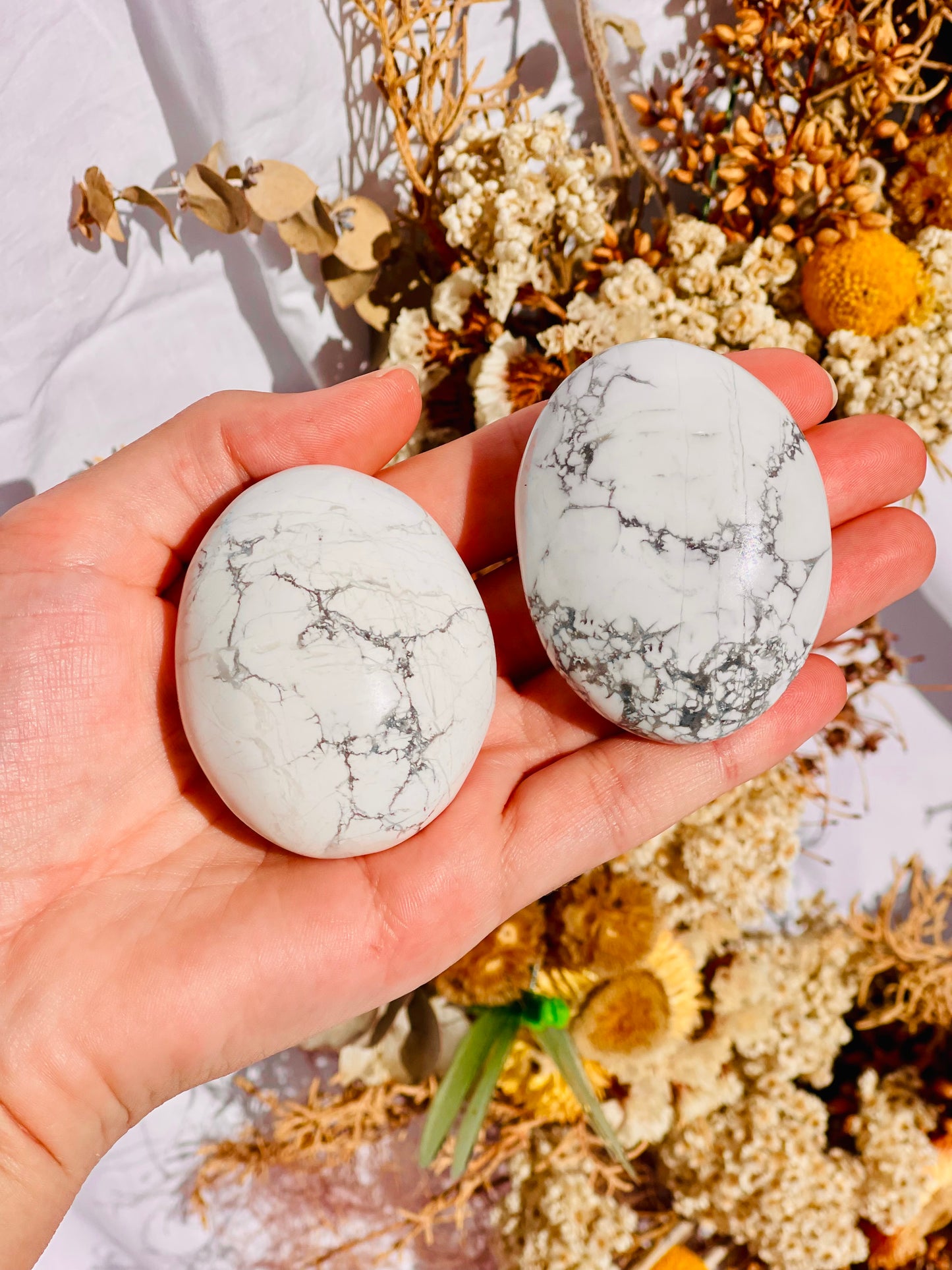 Howlite Palmstone