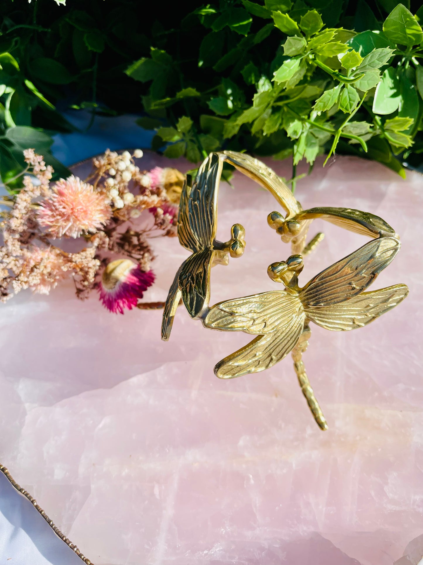 Dragonfly Sphere Stand