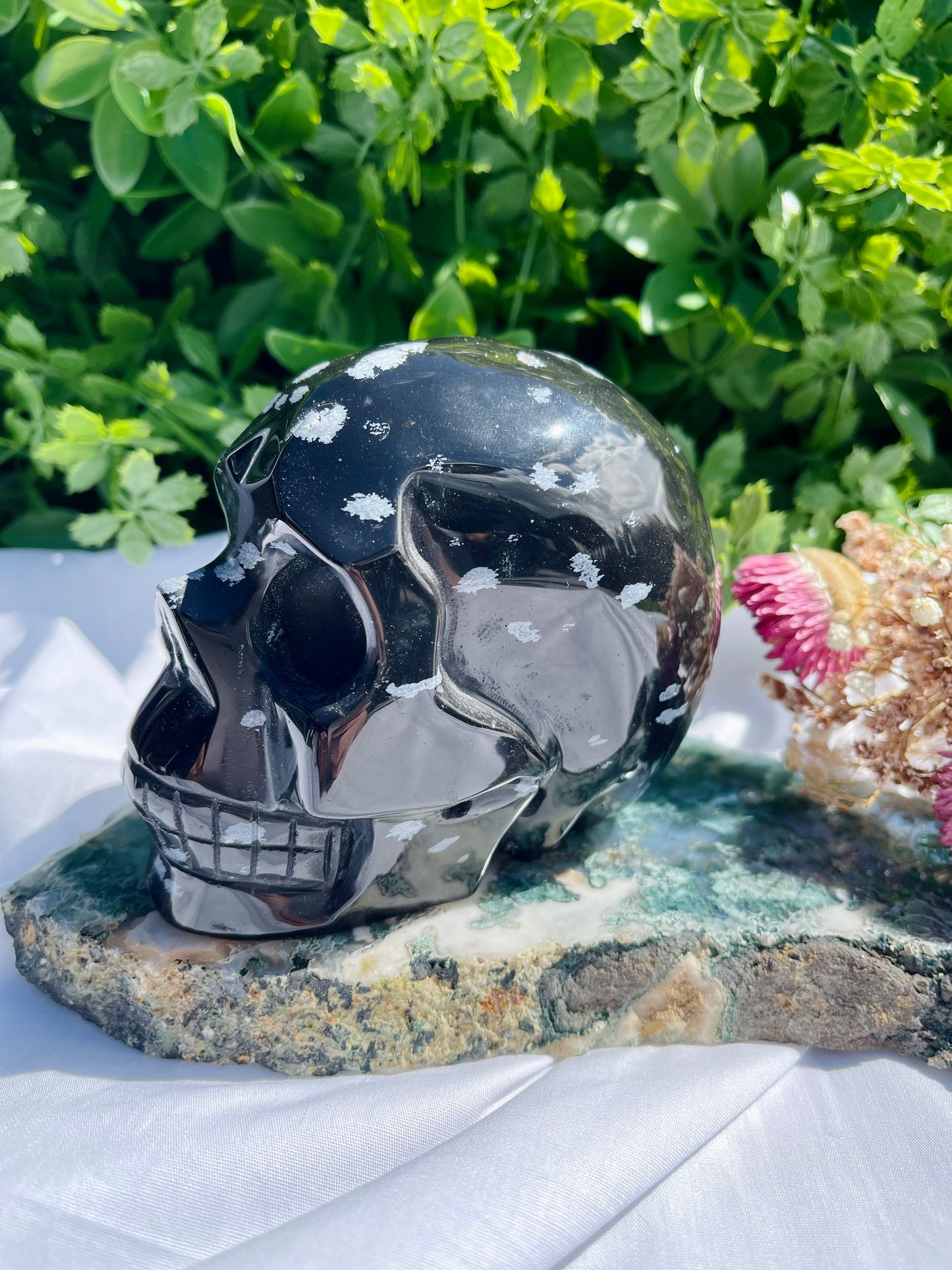 Snow Flake Obsidian Skull