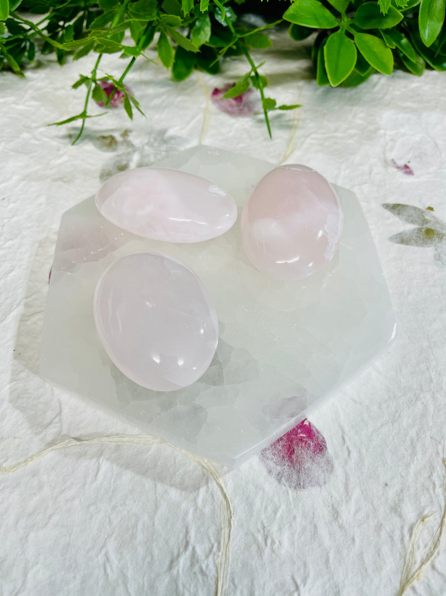 Mangano Pink Calcite Palmstone