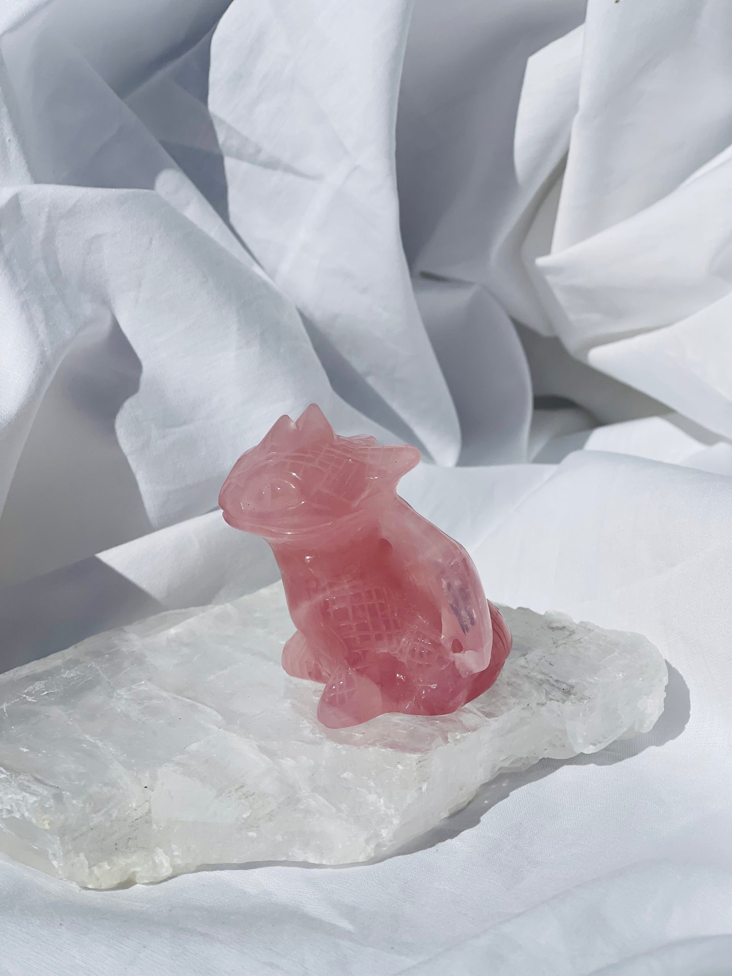 Rose Quartz Toothless Dragon