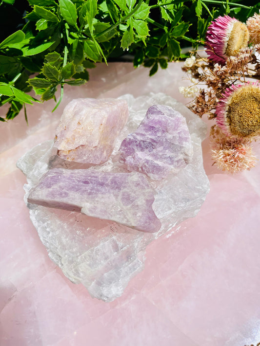 Kunzite Raw