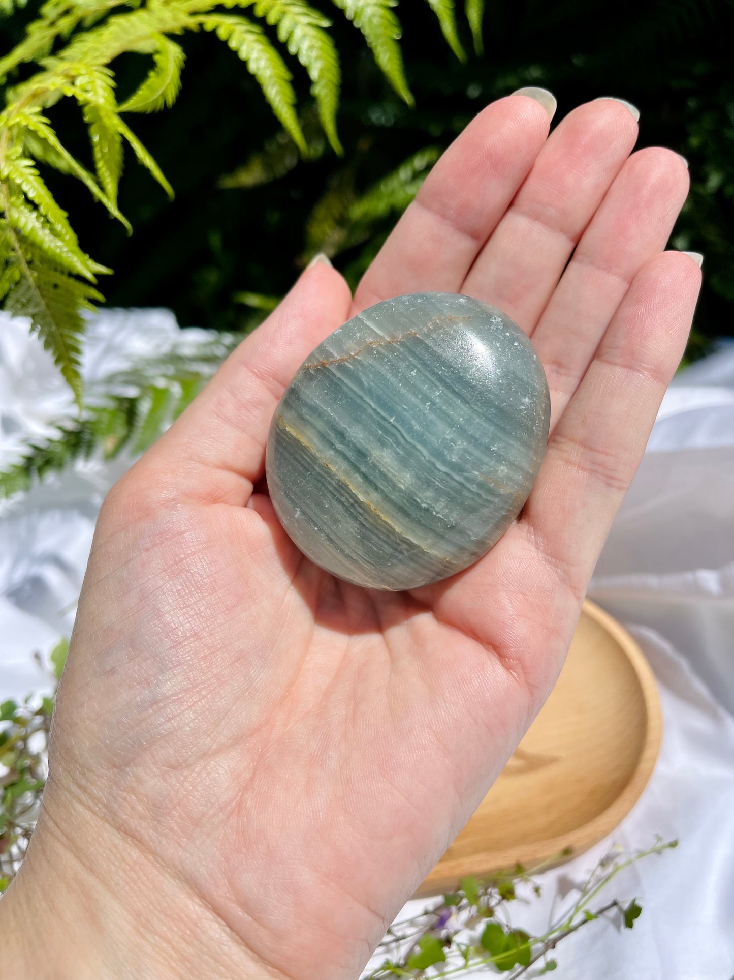 Blue Onyx Palmstone