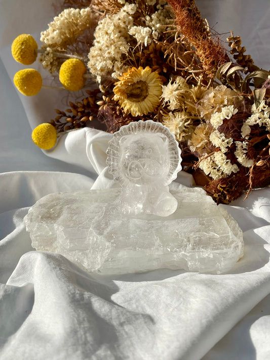 Clear Quartz Lion