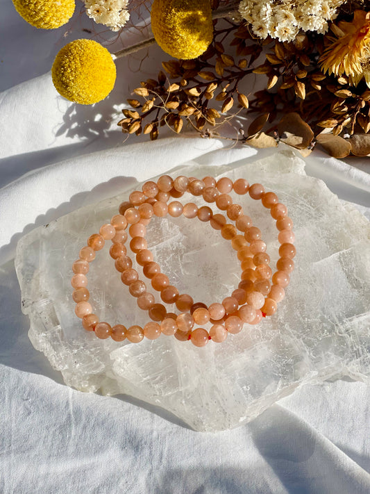 Peach Moonstone Bracelet | 6mm