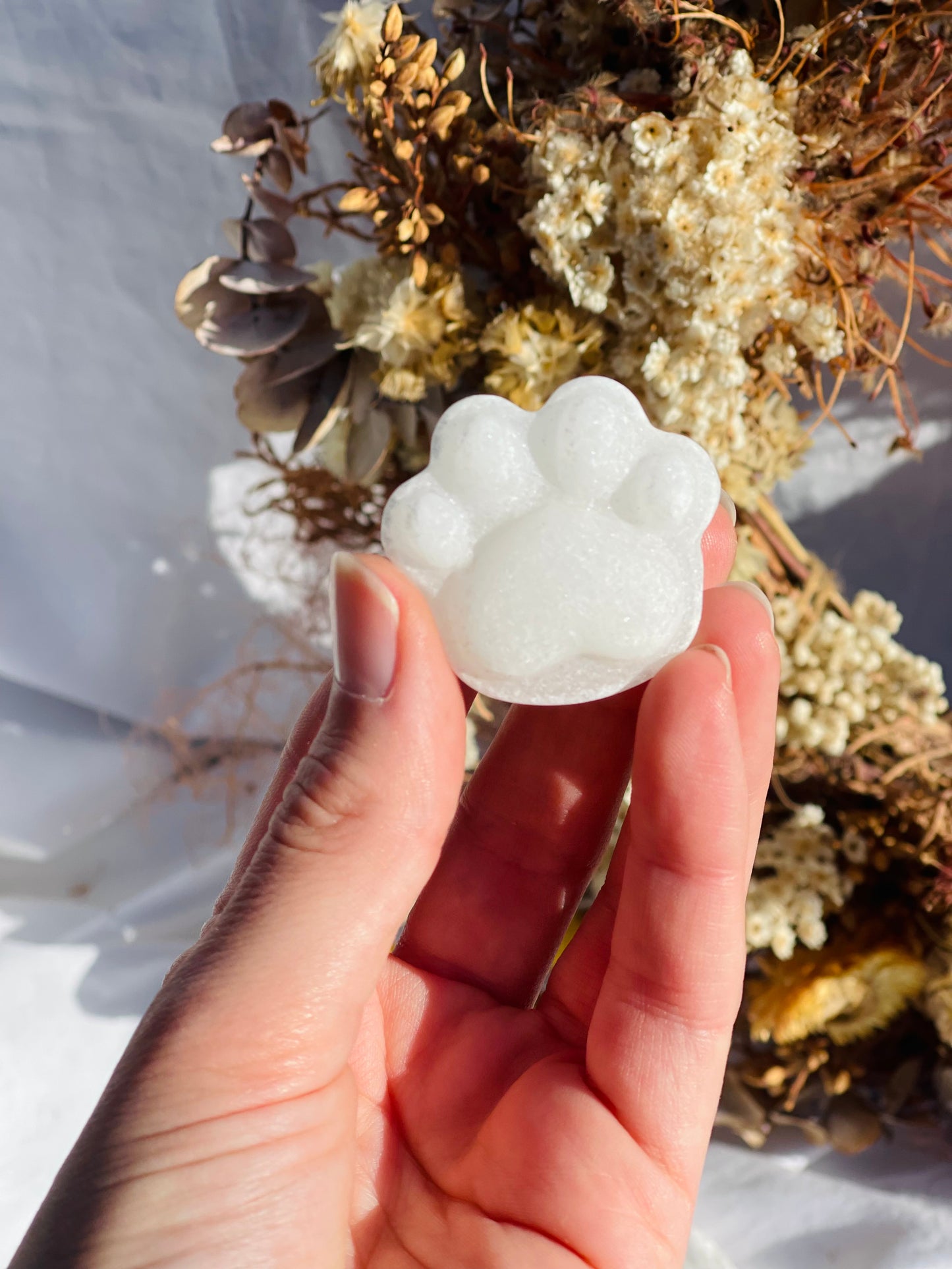 White Jade Paw