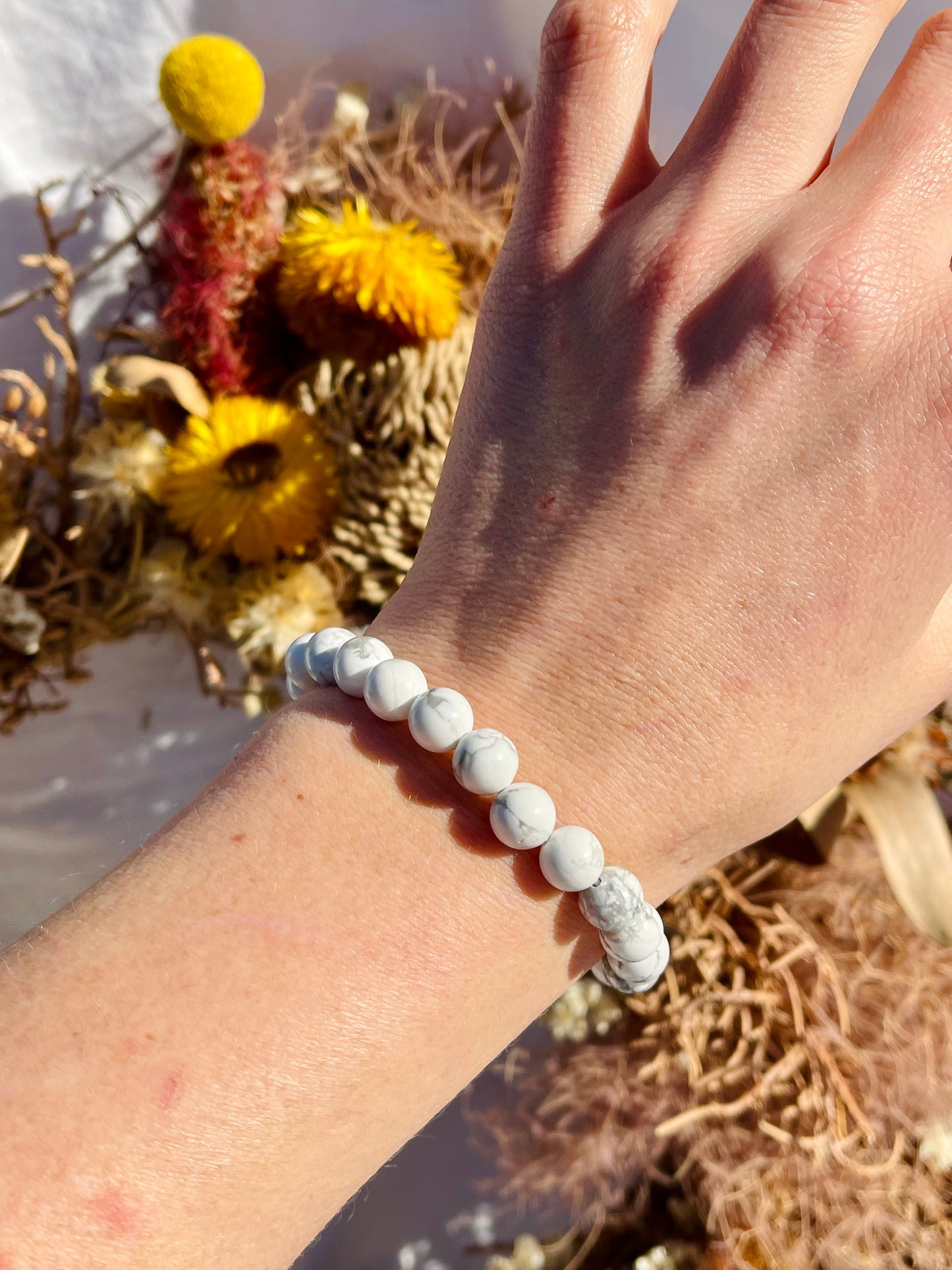 Howlite Bracelet | 8mm