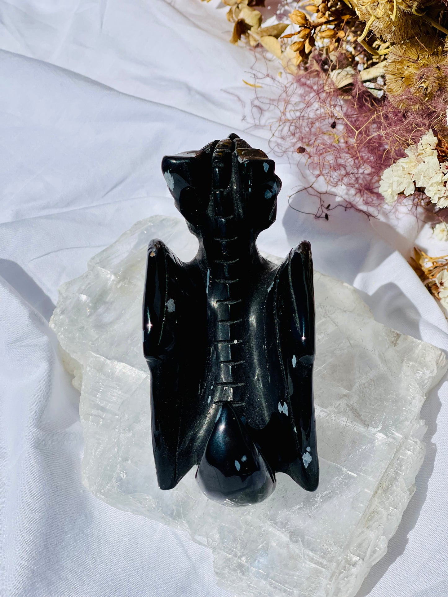 Snowflake Obsidian Flying Dragon