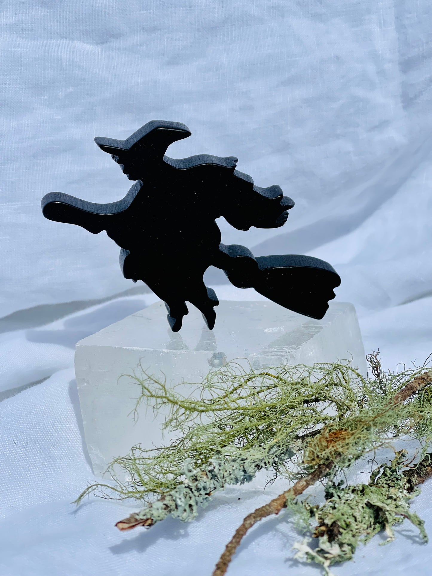 Black Obsidian Flying Witch